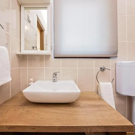Apartament Casa Vita Muntrilj Tinjan